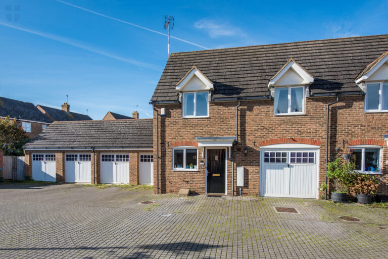 Viney Lane, Fairford Leys