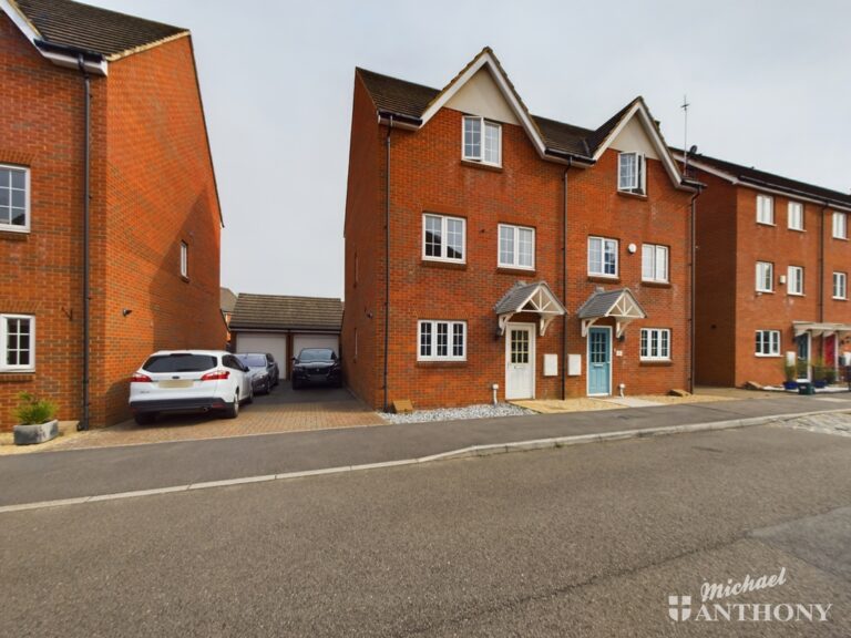 Foskett Way, Aylesbury, Buckinghamshire