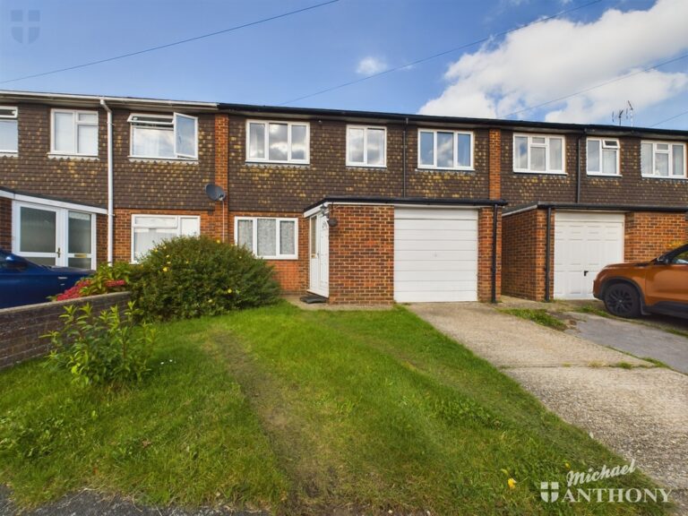 Brompton Close, Aylesbury, Buckinghamshire