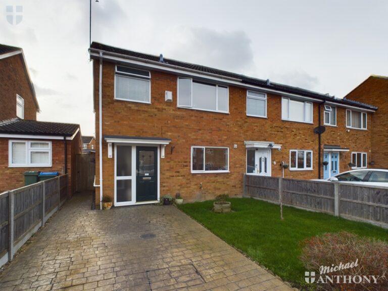 Orwell Drive, AYLESBURY, HP21 9JN