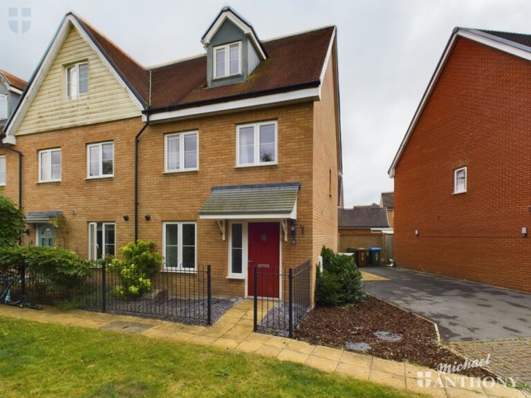 Spartlet Mews, Aylesbury, HP18 0YG