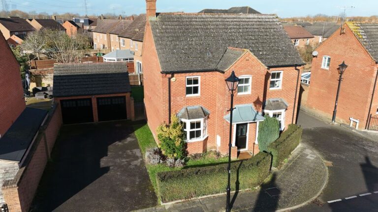 Fairford Leys Way, Aylesbury, Buckinghamshire