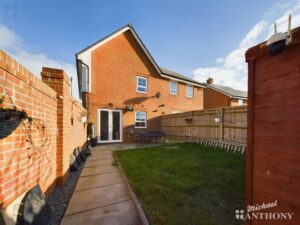 Nutmeg Close, Broughton, Aylesbury, Buckinghamshire