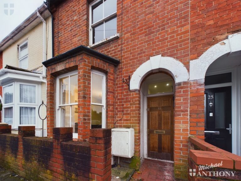 Ardenham Street, Aylesbury, Buckinghamshire Image