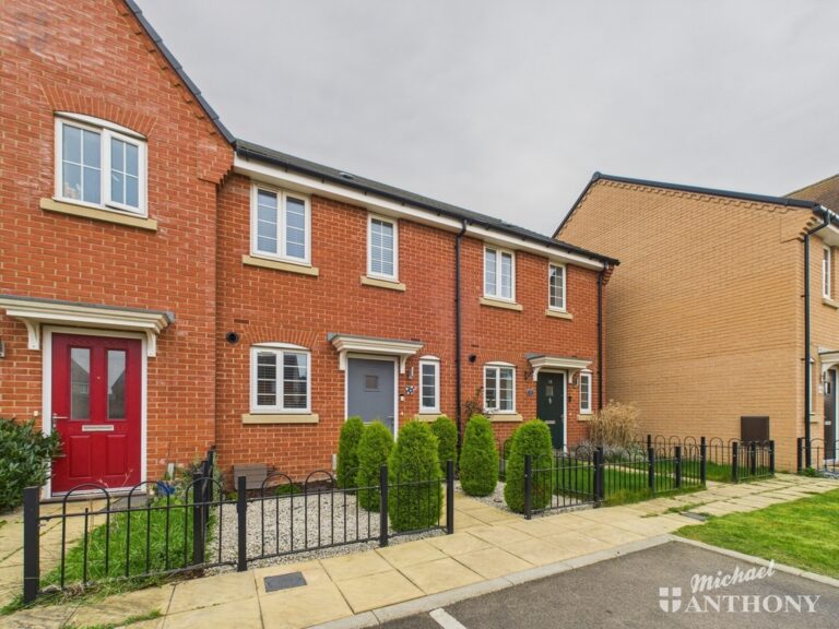 Quindell Close, Aylesbury, Buckinghamshire Image