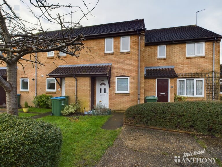 Langstone Close, Aylesbury, Buckinghamshire