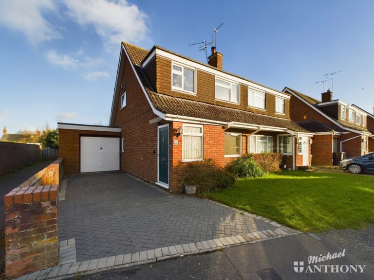 Dormer Avenue, Wing Image