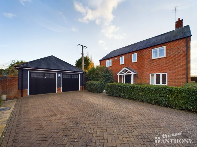 Brook Farm Close, Stoke Hammond, Milton Keynes, Buckinghamshire Image