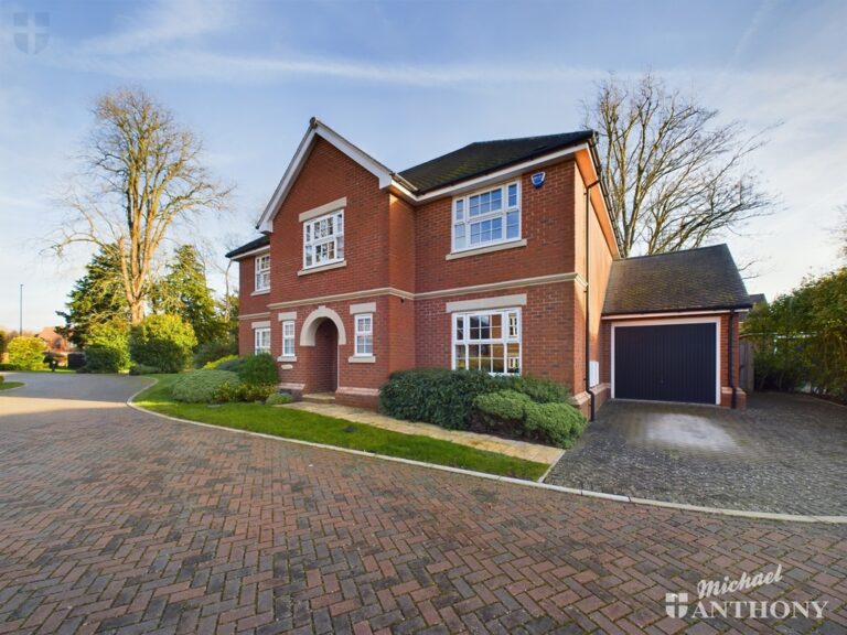 Birch Close, Aston Clinton, Buckinghamshire