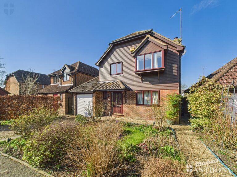 Carters Meadow, North Marston, Buckingham, Buckinghamshire Image