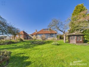 Orchard Cottage, Pitchcott Road, Oving, Aylesbury, Buckinghamshire