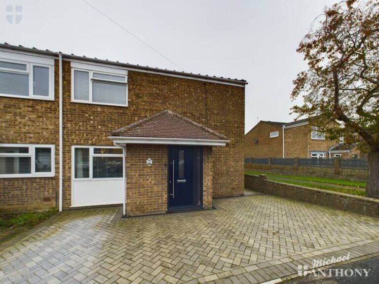 Hampden Road, Stoke Mandeville, Aylesbury, Buckinghamshire Image